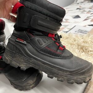Boys Waterproof Winter Boots Size 5 Black Red Snow Boots Velcro Strap